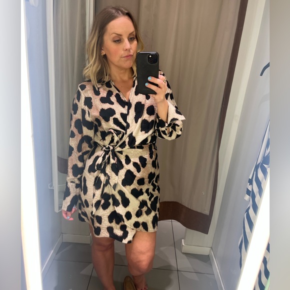 Meet your Posher, Amber - Picture 1 of 2